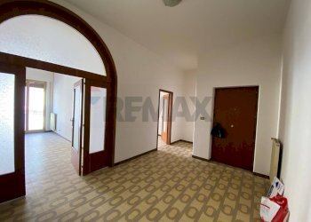 Hall / corridoio - Apartment Via Francesco Crispi
 
7, Belpasso - photo 9