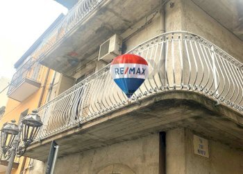 Edificio all\'aperto - Independent house Via Ciro Menotti
 
4, Francavilla di Sicilia - photo 3