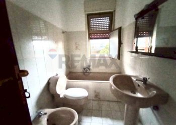 Bagno - Three-room apartment Via Fiume
 
100, Belpasso - photo 6