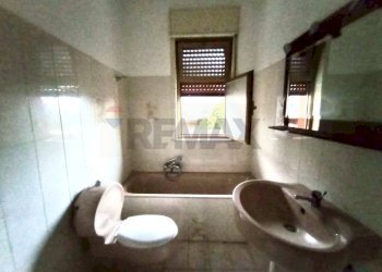 Bagno - Three-room apartment Via Fiume
 
100, Belpasso - photo 7