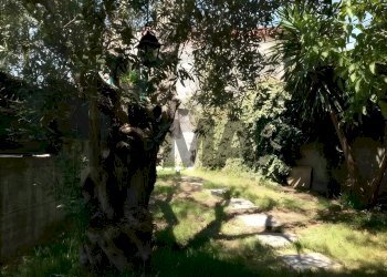 Giardino - Semi-detached house Via Beatrice Di Tenda
 
10, Valverde - photo 1
