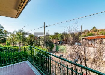 Balcone - Semi-detached house Via Beatrice Di Tenda
 
10, Valverde - photo 5