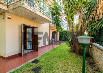 Giardino - Semi-detached house Via Beatrice Di Tenda
 
10, Valverde - photo 12