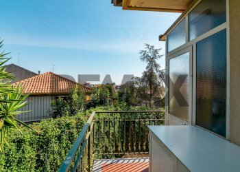 Balcone - Semi-detached house Via Beatrice Di Tenda
 
10, Valverde - photo 23