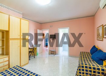 Camera / camera da letto - Semi-detached house Via Beatrice Di Tenda
 
10, Valverde - photo 24