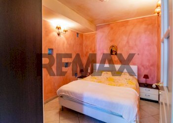Camera / camera da letto - Semi-detached house Via Beatrice Di Tenda
 
10, Valverde - photo 47
