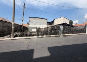 Casa all\'aperto - Terreno edificabile Via Regina Elena
75, Belpasso - foto 7