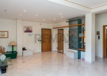 Soggiorno - Quadrilocale Via Liberazione
 
3, Lentini - foto 4