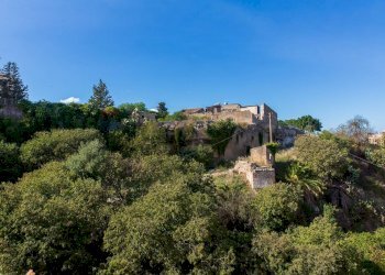 Edificio all\'aperto - Quadrilocale Via Liberazione
 
3, Lentini - foto 13