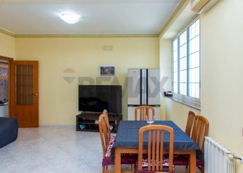 Sala da pranzo - Quadrilocale Via Liberazione
 
3, Lentini - foto 24