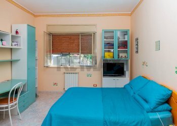 Camera / camera da letto - Quadrilocale Via Liberazione
 
3, Lentini - foto 36
