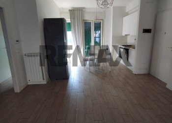 Sala da pranzo - Appartamento Via Cesare Vivante
 
69, Catania - foto 5