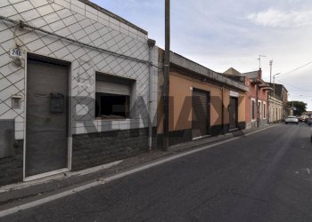 Edificio all\'aperto - Casa indipendente Via Pietro Dell'Ova
 
248, Catania - foto 20