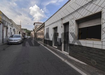 Edificio all\'aperto - Casa indipendente Via Pietro Dell'Ova
 
248, Catania - foto 21
