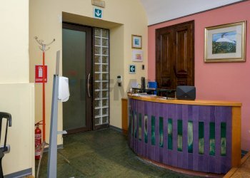 Soggiorno - Commercial Premises Via Nino Martoglio
 
6, Catania - photo 7