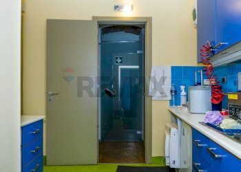 Cucina - Commercial Premises Via Nino Martoglio
 
6, Catania - photo 14