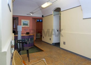 Terrazza - Commercial Premises Via Nino Martoglio
 
6, Catania - photo 19