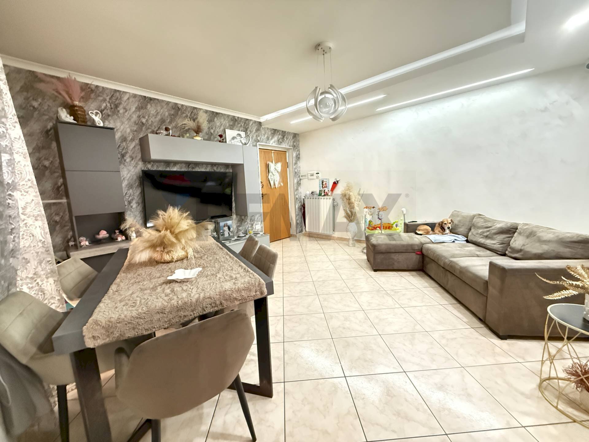 Sala da pranzo - Three-room apartment via clanio
33, Orta di Atella - photo 2
