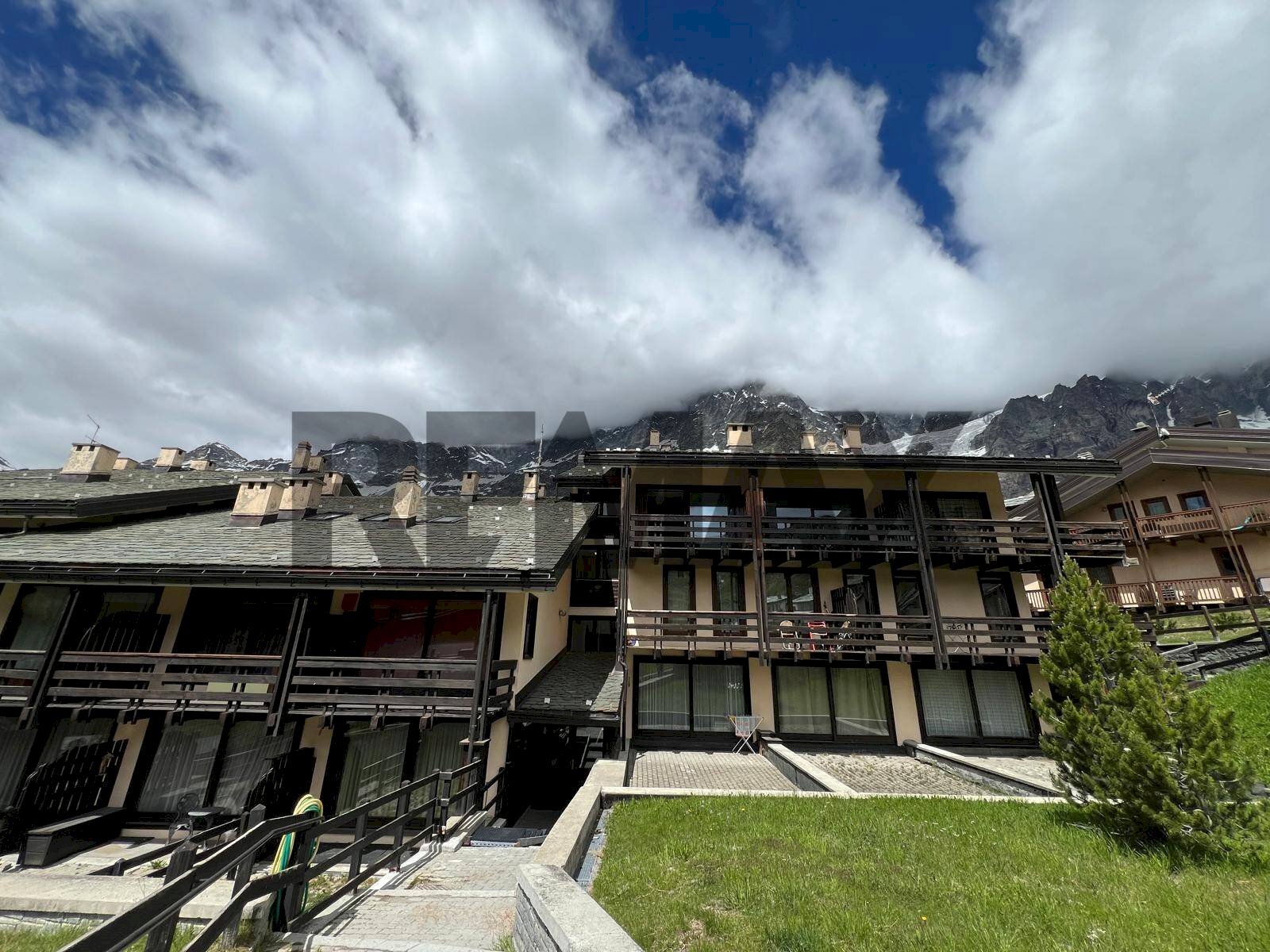 Edificio all\'aperto - Attic Via Giomain
snc, Valtournenche - photo 2