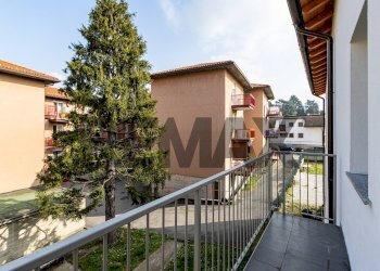 Balcone - Two-room apartment Via della Torre
 
19, Besana in Brianza - photo 9