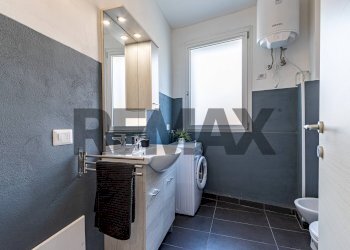Bagno - Two-room apartment Via della Torre
 
19, Besana in Brianza - photo 11