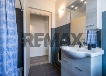 Bagno - Two-room apartment Via della Torre
 
19, Besana in Brianza - photo 14