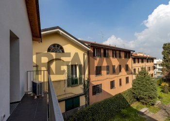 Edificio all\'aperto - Two-room apartment Via della Torre
 
19, Besana in Brianza - photo 20