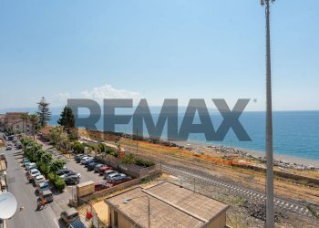 Vista dell\'acqua - Attico Via   Roma
 
356, Scaletta Zanclea - foto 5