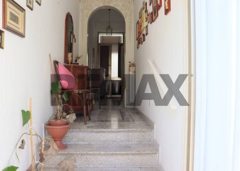 Scale - Casa indipendente Via Giuseppe Garibaldi
 
267, Canicattini Bagni - foto 3