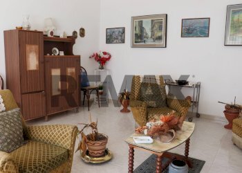 Soggiorno - Casa indipendente Via Giuseppe Garibaldi
 
267, Canicattini Bagni - foto 6