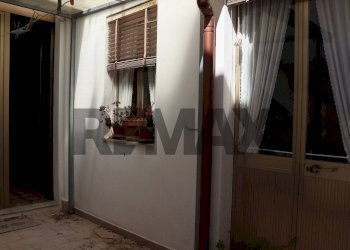Hall / corridoio - Casa indipendente Via Giuseppe Garibaldi
 
267, Canicattini Bagni - foto 20