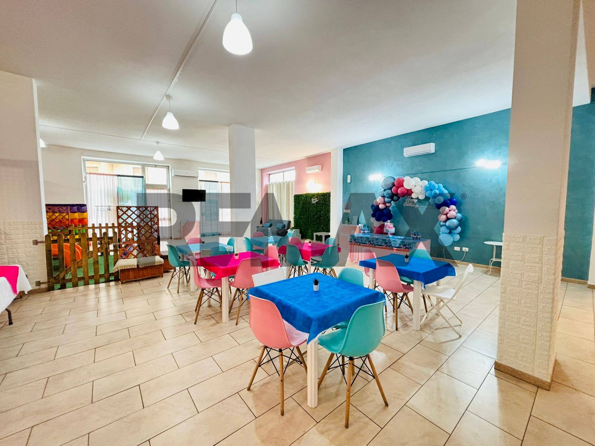 Sala da pranzo - Attività Commerciale Via Polibio
18, Siracusa - foto 3