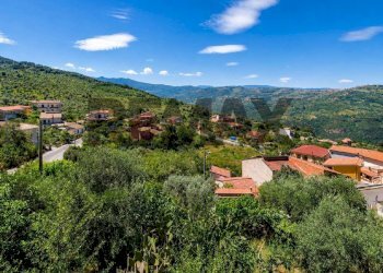Vista delle montagne - Villa C/DA IRIA VALLEBRUCA
 
SNC, Sant'Agata di Militello - photo 2