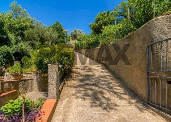 Giardino - Villa C/DA IRIA VALLEBRUCA
 
SNC, Sant'Agata di Militello - photo 10