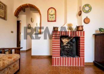 Soggiorno - Villa C/DA IRIA VALLEBRUCA
 
SNC, Sant'Agata di Militello - photo 18