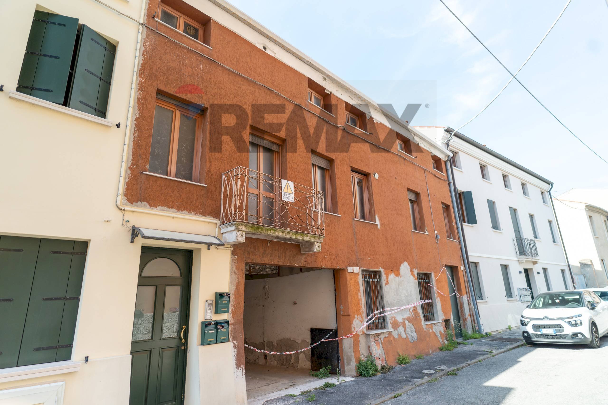 Edificio all\'aperto - Independent house Via Samuele Donatoni
 
snc, Rovigo - photo 1