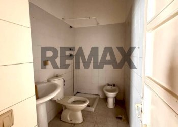 Bagno - Two-room apartment Via Cairoli
 
1, Melilli - photo 4
