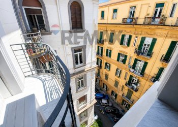 Edificio all\'aperto - Office Via Carlo Poerio
 
89, Napoli - photo 13