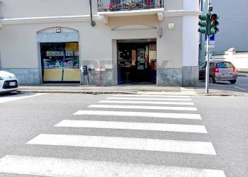 Edificio all\'aperto - Attività Commerciale Viale Buonarroti
8/B, Novara - foto 1
