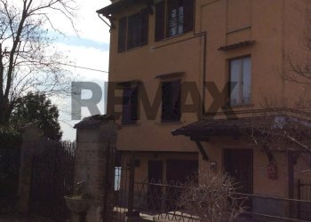 Edificio all\'aperto - Trilocale località Torchio
 
6, Calvignano - foto 16