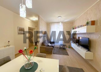 Sala da pranzo - Four-room apartment Via Bainsizza
 
14, Foggia - photo 1