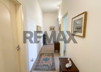 Hall / corridoio - Four-room apartment Via Bainsizza
 
14, Foggia - photo 10
