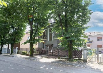 Edificio all\'aperto - Quadrilocale via monte bianco
37, Cusano Milanino - foto 1