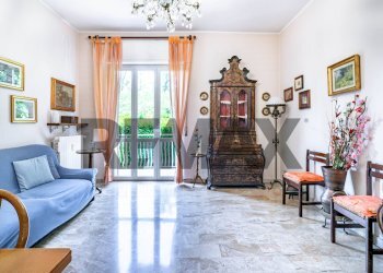 Soggiorno - Trilocale Via San Martino della Battaglia
7, Pogliano Milanese - foto 5