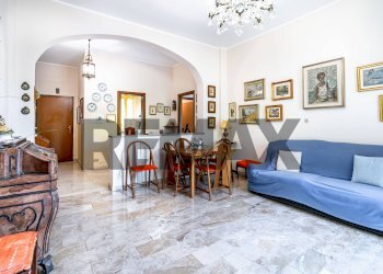 Sala da pranzo - Trilocale Via San Martino della Battaglia
7, Pogliano Milanese - foto 7