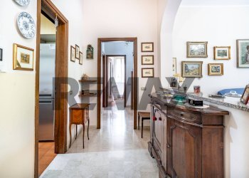 Hall / corridoio - Trilocale Via San Martino della Battaglia
7, Pogliano Milanese - foto 8