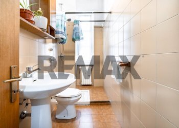 Bagno - Trilocale Via San Martino della Battaglia
7, Pogliano Milanese - foto 23