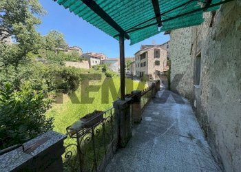 Terrazza - Casa semi indipendente Via Montaglioni Brandeglio
 
41, Bagni di Lucca - foto 1