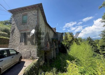 Casa all\'aperto - Casa semi indipendente Via Montaglioni Brandeglio
 
41, Bagni di Lucca - foto 13