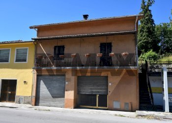 Casa all\'aperto - Semi-detached house via Primo Tonini
 
41, Minucciano - photo 1